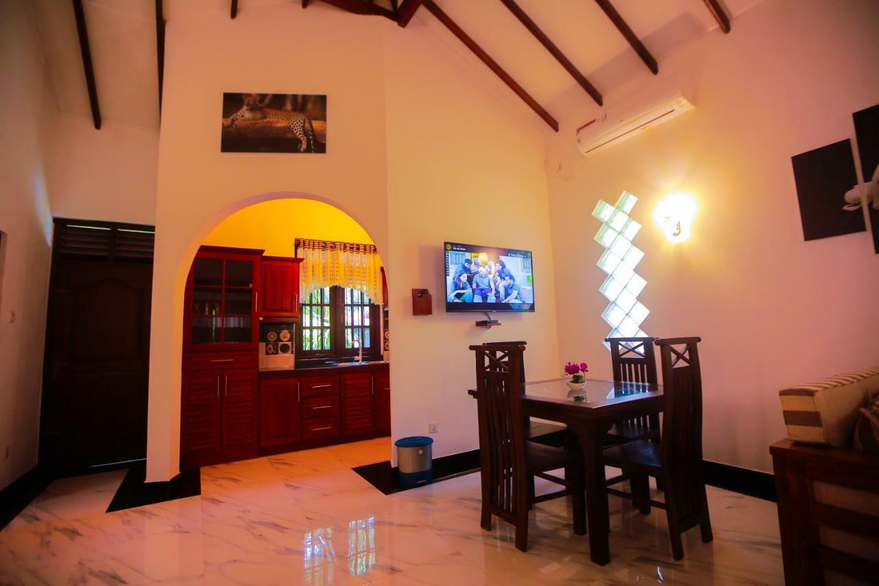 Sri Lankan Villa Elagawagoda Exterior photo