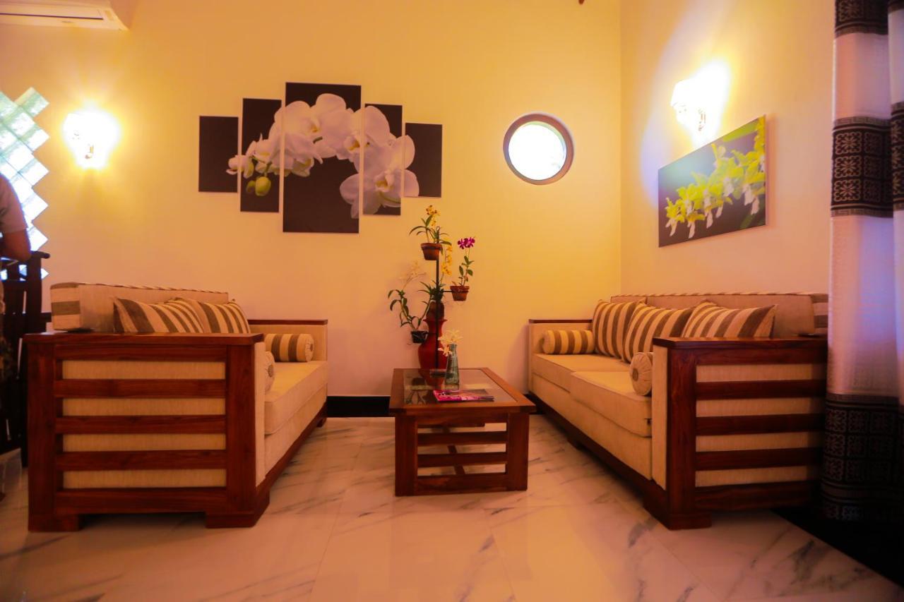 Sri Lankan Villa Elagawagoda Exterior photo